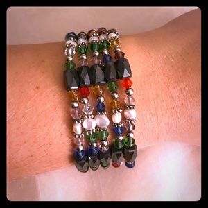 Magnetic bracelet/necklace